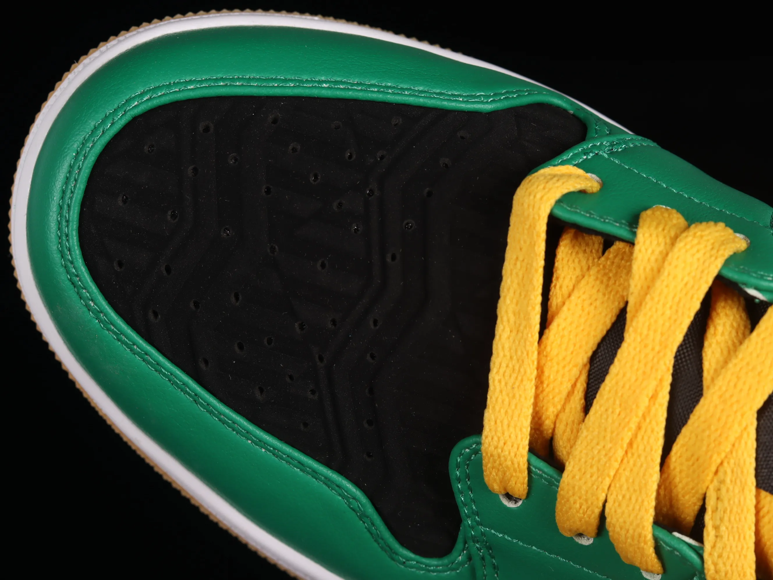 All categories Air Jordan Jordan series basketball shoes Air Jordan 1 Low Air Jordan 1 Low AJ1 Joe 1 black pattern green low-top basketball shoes DQ8422-300